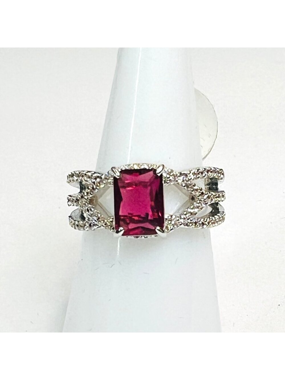 Ring Bomb Party Ring, Red gemstone, silver color band, NWOT, Size 7